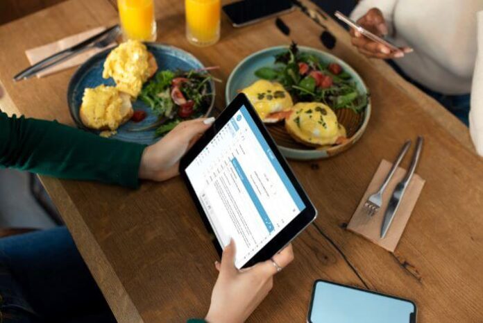 Revolutionizing Dining Experience: Technology's Impact on the Food Industry