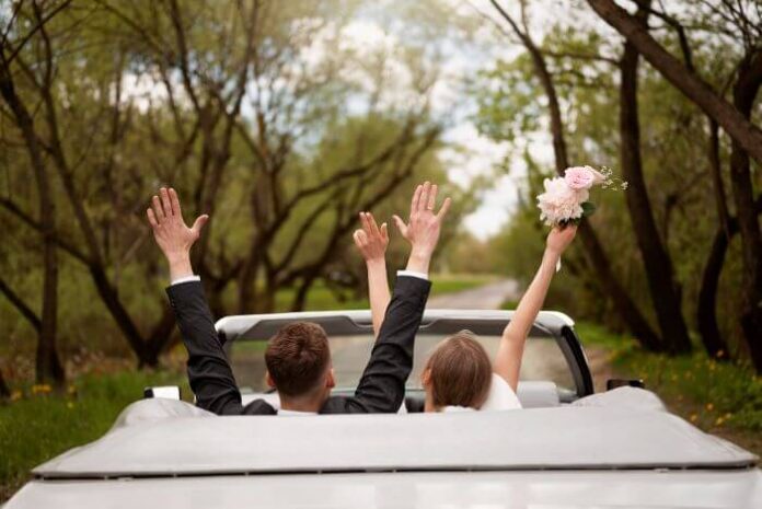 Why Renting a Shuttle Is a Must for Your Wedding