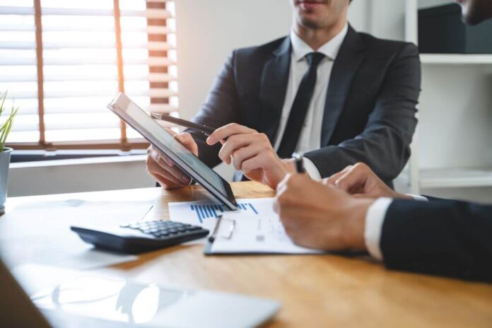 Training For Financial Advisors: How To Develop Key Skills For Success