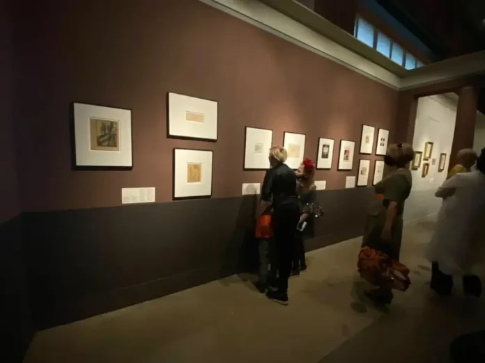 Alexander Smuzikov Russian Avant-Garde Art, Rare Books and the Role of a Private Collection in Museum Exhibitions Alexander Smuzikov: Russian Avant-Garde Art, Rare Books and the Role of a Private Collection in Museum Exhibitions